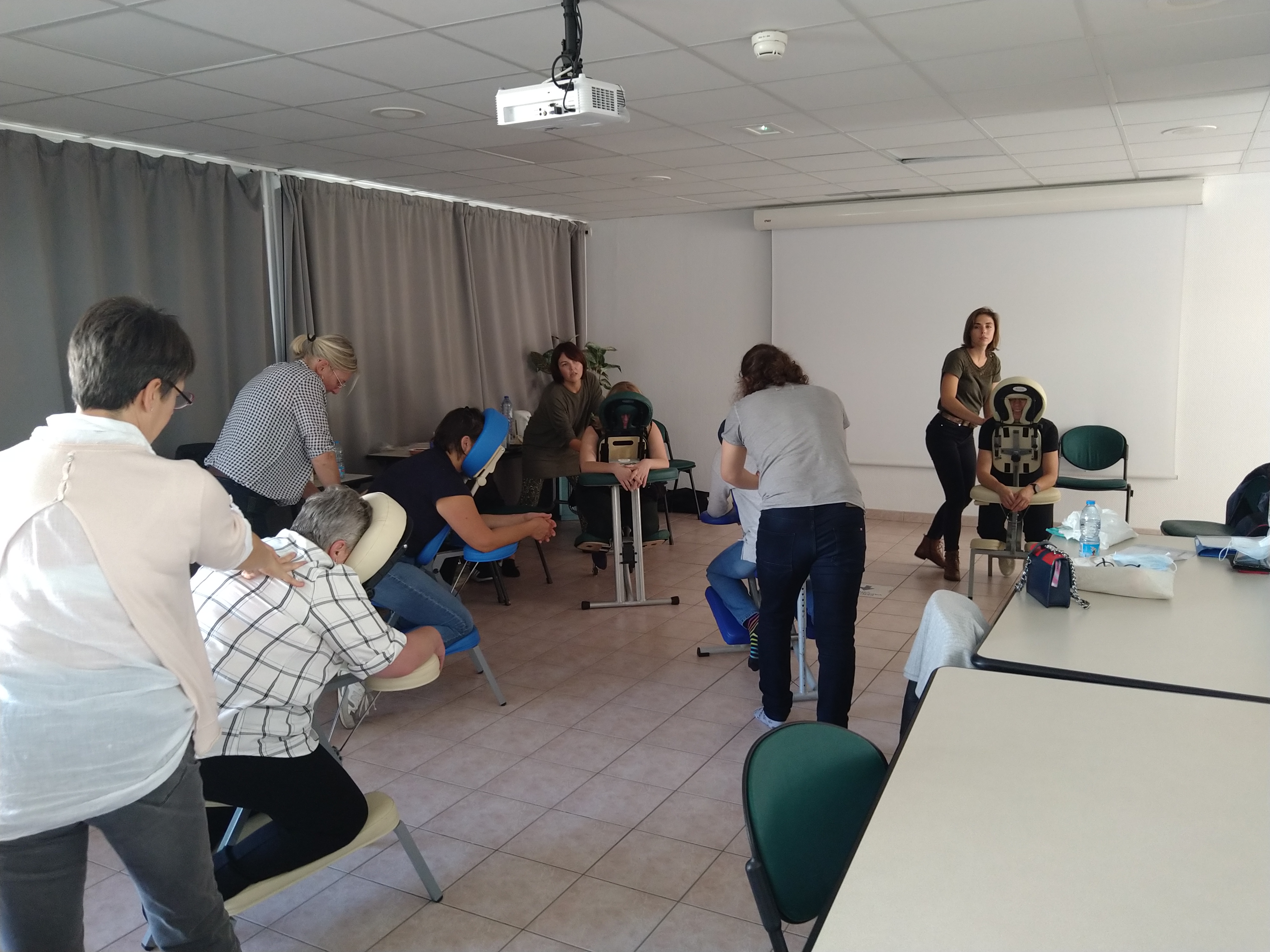 Formation "Massage assis bien-être" au Centre Hospitalier de Saint-Amand